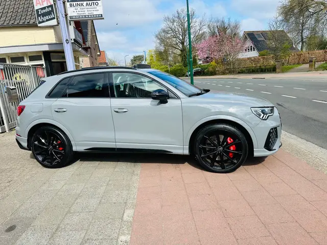 Audi Q3 TFSI RS 2021 Benzine 6