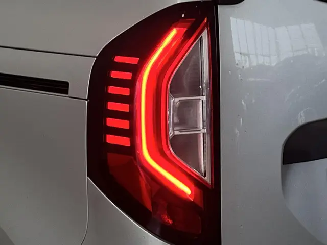 Renault Kangoo 1.3 TCe 130 EDC Techno 2024 Benzine 27