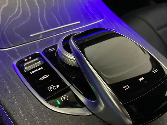 Mercedes-Benz CLS 450 4MATIC Premium Plus 2019 Benzine 30