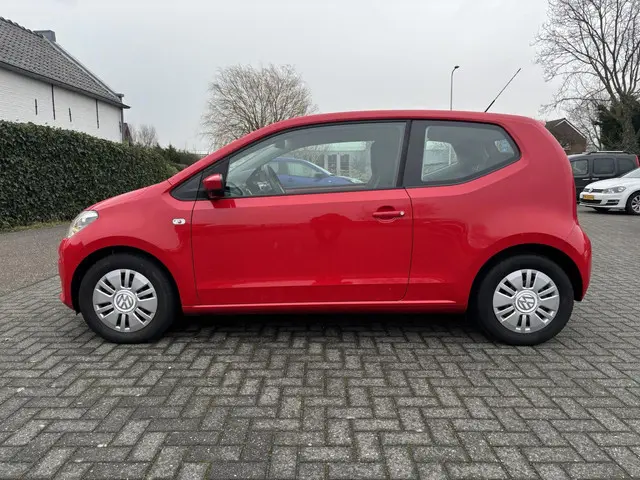 Volkswagen up! 1.0 move up! BlueMotion | Airco | 2013 Benzine 9
