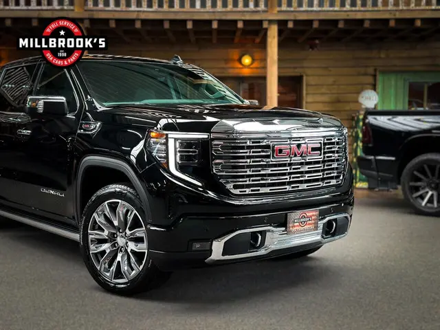 GMC Sierra Denali 6.2L V8 2024 Benzine 12