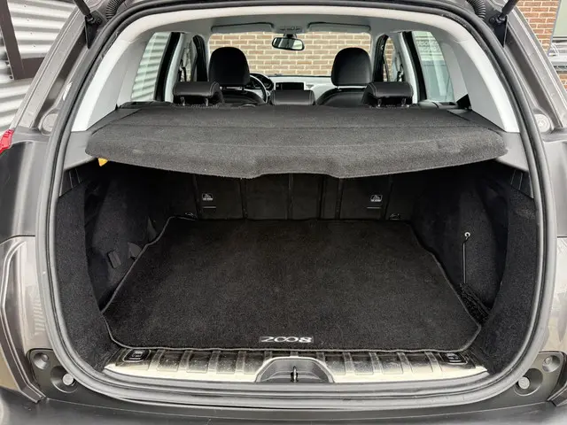 Peugeot 2008 1.2 VTi Allure 2014 Benzine 26