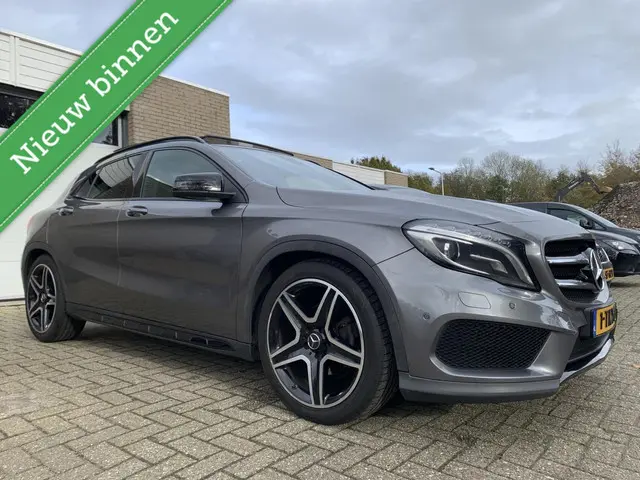 Mercedes-Benz GLA 200 Prestige Comfort 2014 Benzine
