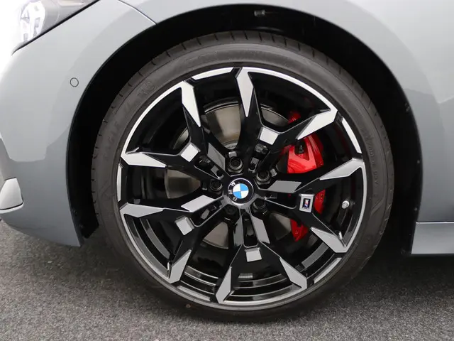 BMW 3 Serie 320i Sedan 2026 Benzine 8