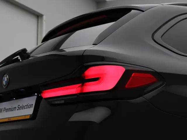 BMW 5 Serie Touring 540i xDrive 2022 Benzine 37