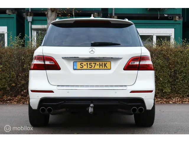 Mercedes-Benz M-Klasse 500 2013 Benzine 29