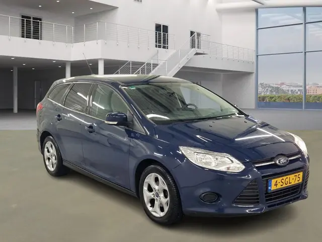 Ford Focus Wagon 1.0 EcoBoost Trend 2013 Benzine 2