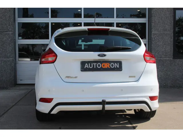 Ford Focus 1.0 ST-Line 126 Pk HB 2017 Benzine 44