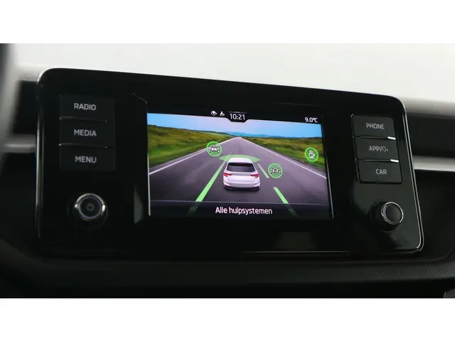 Škoda Fabia 1.0 MPI 80pk Ambition 2023 Benzine 30