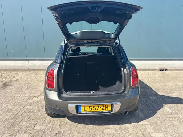 MINI Countryman Mini 1.6 Cooper 2012 Benzine 4