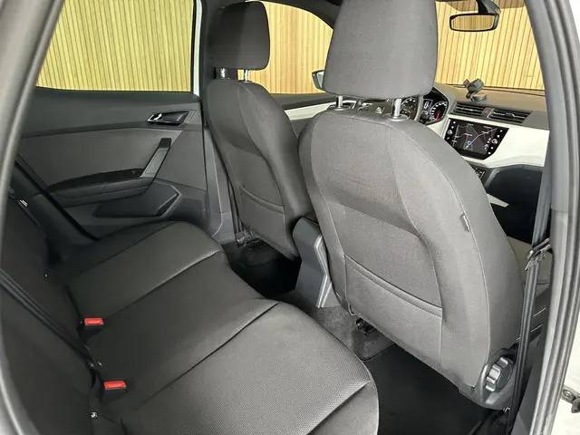 SEAT Arona 1.0 TSI Xcellence Launch Edition 2018 Benzine 23