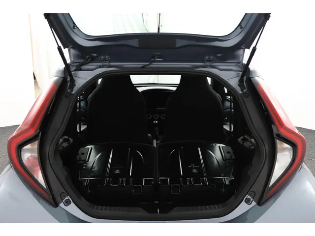 Toyota Aygo X 1.0 VVT-i MT Play 2024 Benzine 26