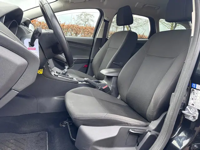 Ford Focus Wagon 1.0 EcoBoost Titanium 2015 Benzine 12