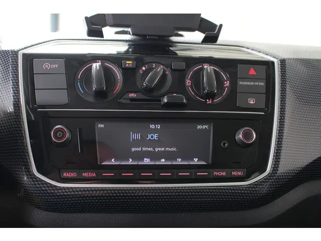 Volkswagen up! 1.0 BMT move up! 2019 Benzine 12