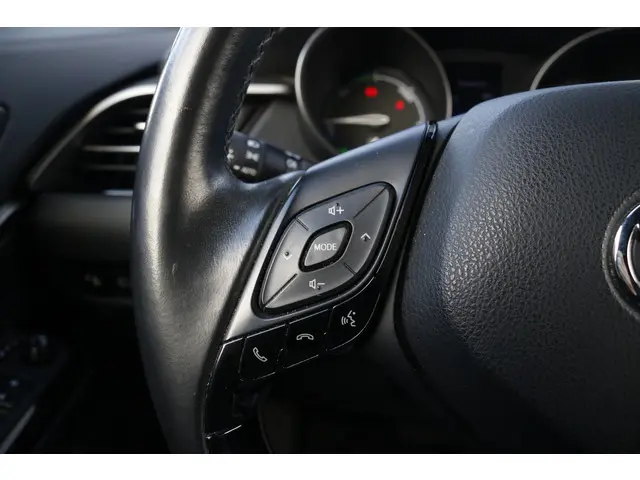 Toyota C-HR 1.8 Hybrid Dynamic 2019 Hybride Benzine 14