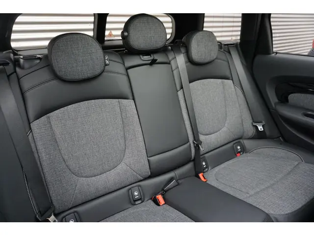 MINI Clubman Cooper 2021 Benzine 10