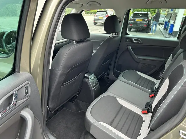 Škoda Yeti Outdoor 1.2 TSI Greentech JOY 2016 Benzine 11