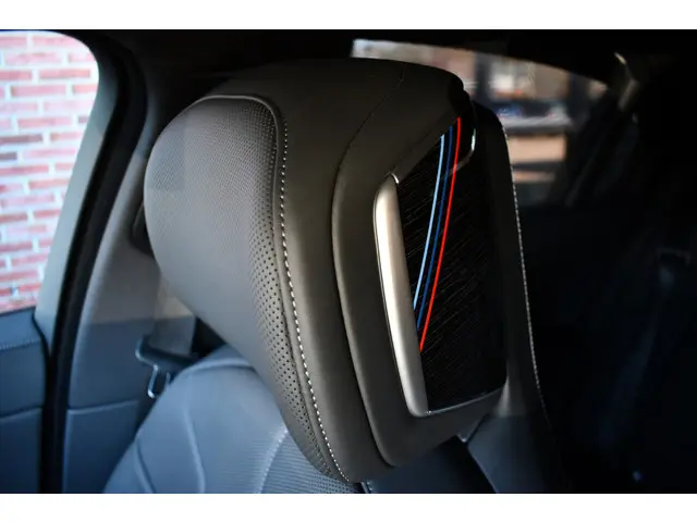 BMW 7 Serie 750e xDrive M-Sport 2025 Hybride Benzine 82