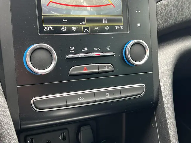 Renault Mégane 1.3 TCe 140 EDC Intens 2020 Benzine 23