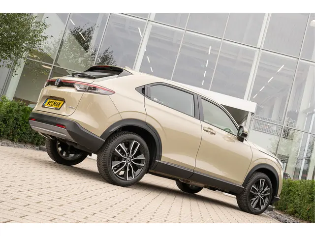 Honda HR-V 1.5i e:HEV ELEGANCE 2022 Hybride Benzine 10