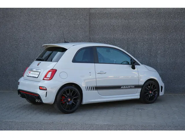 Abarth 595 1.4 T-Jet Abarth 595 Pista 2019 Benzine 9