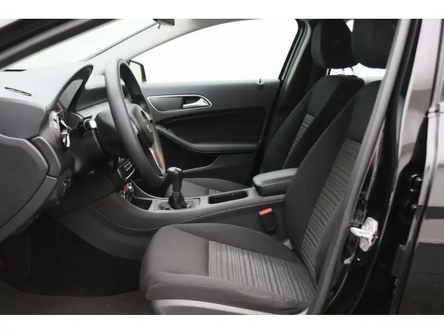 Mercedes-Benz A-Klasse 180 Economy 2015 Benzine 11