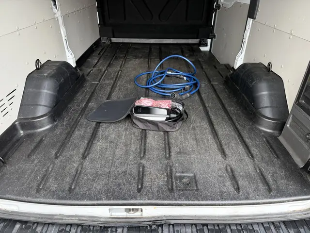 Ford E-Transit 75kWh 184PK 2023 Elektrisch 16