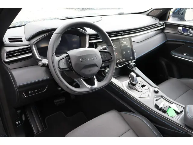 Lynk & Co 01 1.5 2024 Hybride Benzine 3