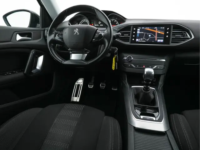 Peugeot 308 SW 1.6 THP Allure 2015 Benzine 7
