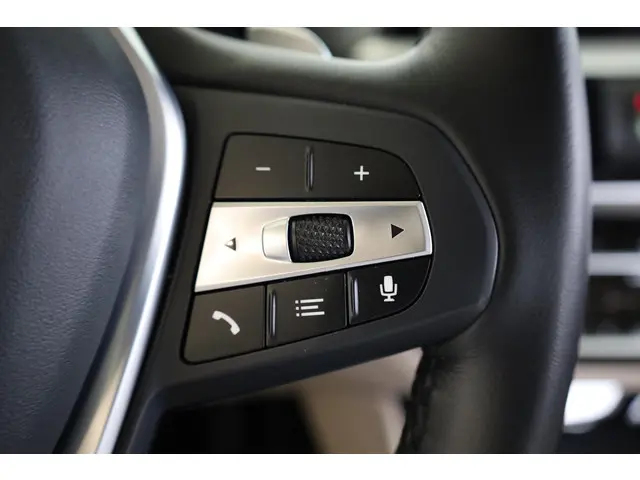 BMW X4 xDrive20i 2021 Benzine 28