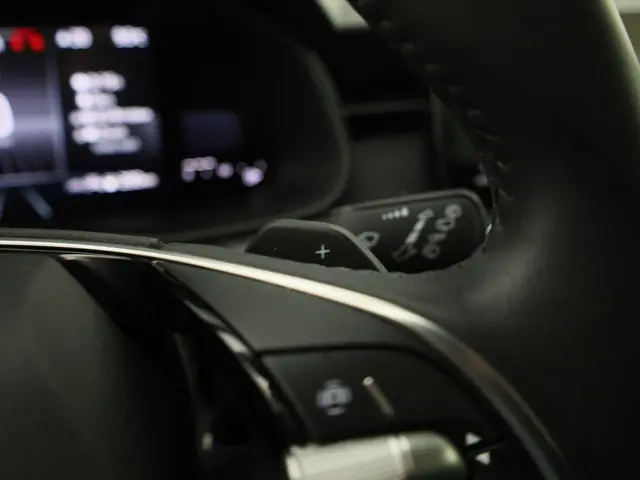 Škoda Kamiq 1.0TSI/115PK Selection DSG 2025 Benzine 23