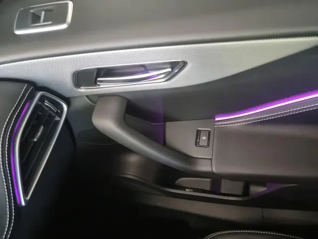 Jaguar F-PACE 3.0 S/C S AWD 35t 2018 Benzine 17