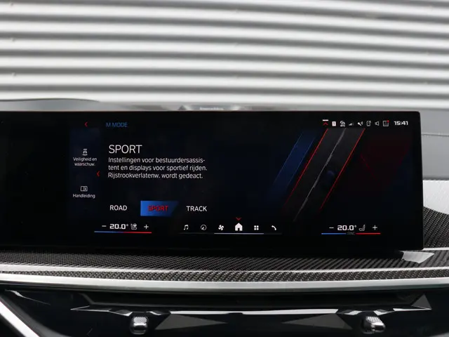 BMW X5 M Competition 2025 Benzine 33