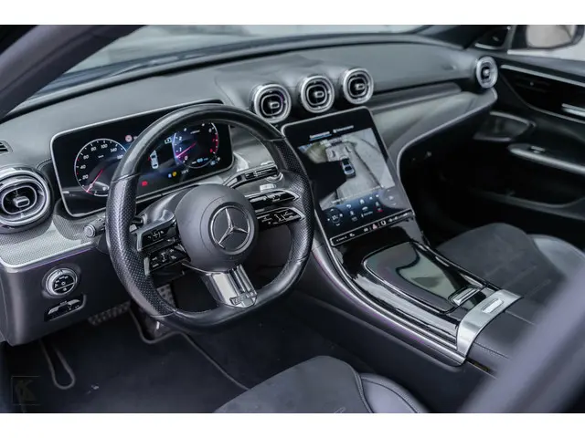 Mercedes-Benz C-Klasse 300 AMG Line 2021 Benzine 19