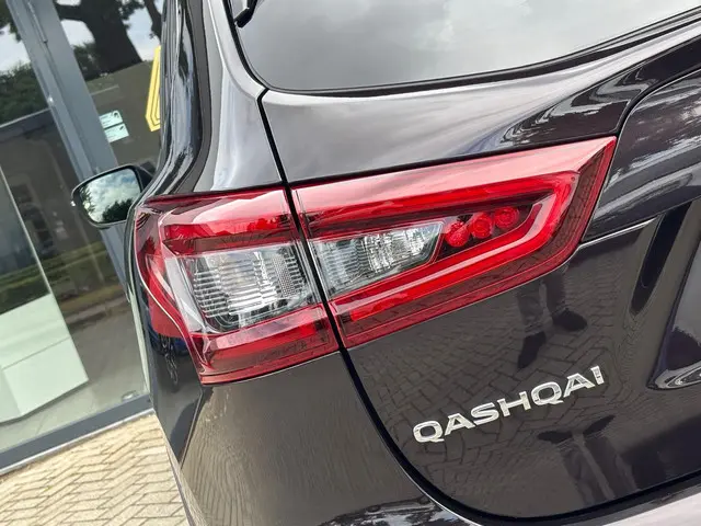 Nissan QASHQAI DIG-T 140 MT Design Edition 2021 Benzine 38