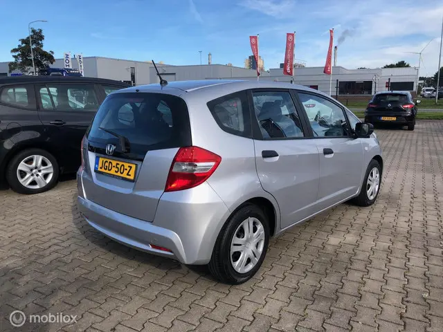 Honda Jazz 1.2 AIRCO ELL PAK ..150004.KM 2013 Benzine 5