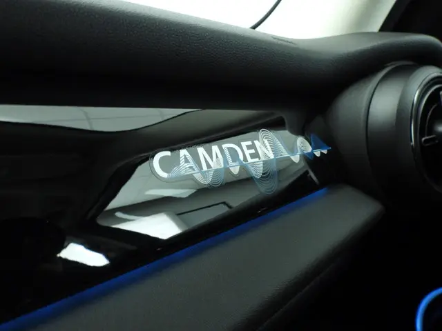 MINI 5-Deurs Cooper 2023 Benzine 25