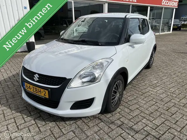 Suzuki Swift 1.2 Bandit EASSS 2012 Benzine 2