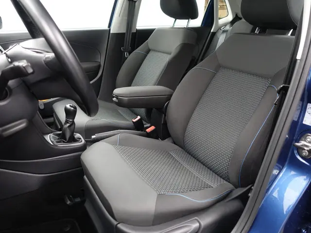 Volkswagen Polo 1.0 BlueMotion Highline- 2017 Benzine 17