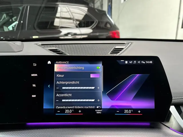 BMW X1 xDrive23i 2023 Benzine 28