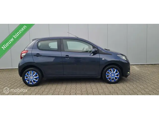 Peugeot 108 1.0 VTi Active AUTOMAAT/5DEURS 2014 Benzine 2