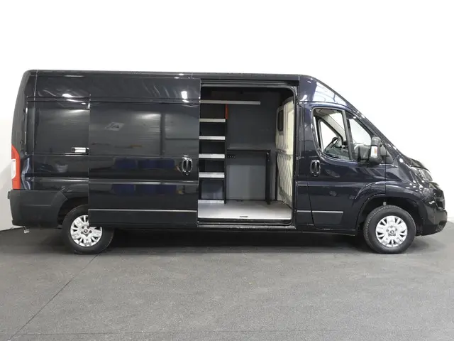 Peugeot Boxer 165PK L3H2 Premium 2021 Diesel 8