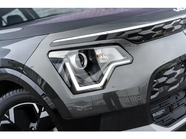 Kia Niro EV DynamicLine 64.8 kWh 2023 Elektrisch 10