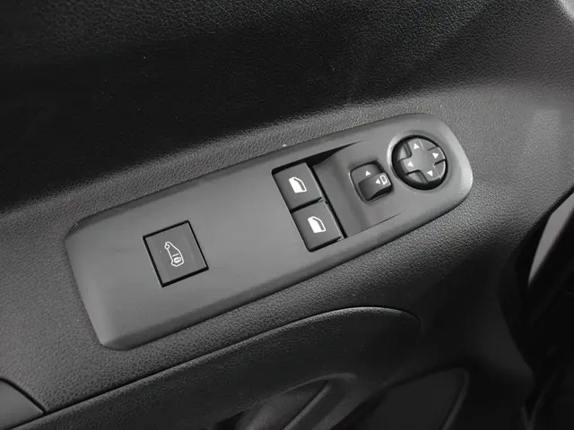 Peugeot Partner 1.5 BlueHDi 130 EAT8 S&S L2 2024 Diesel 11