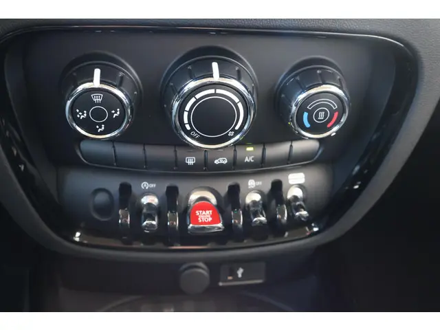 MINI Clubman One 2022 Benzine 13