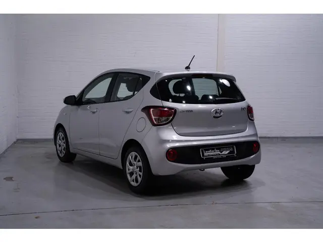 Hyundai i10 1.0i Trend 2018 Benzine 9