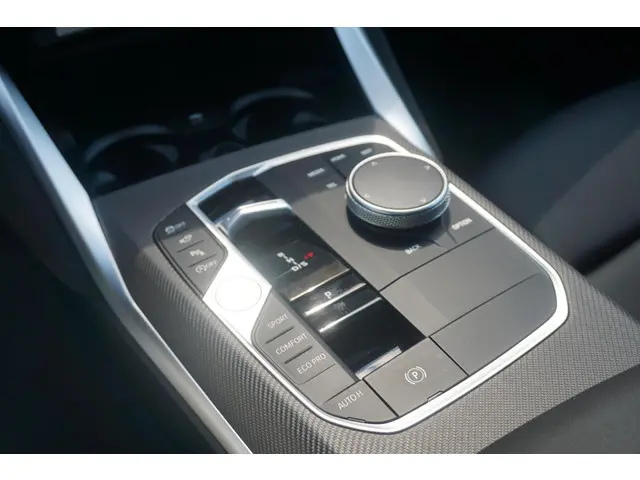 BMW 4 Serie Coupé 420i 2024 Benzine 18