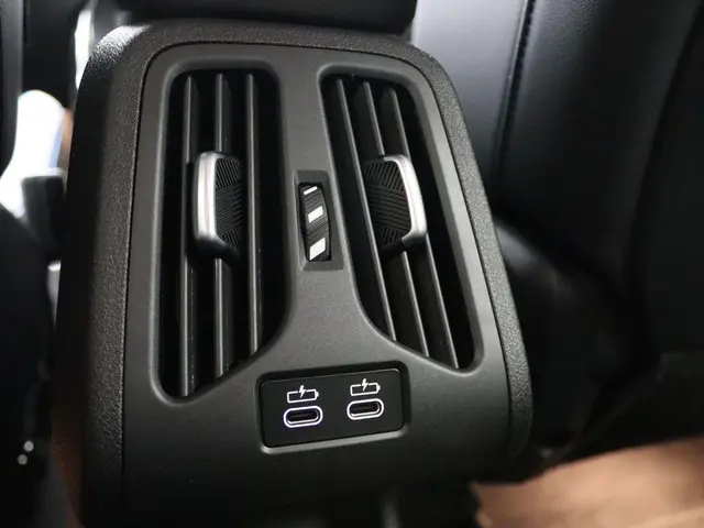 BMW iX2 eDrive20 2025 Elektrisch 24