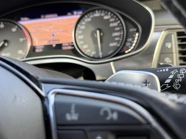 Audi A6 Avant 4.0 TFSI S6 2014 Benzine 27