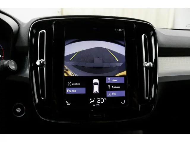Volvo XC40 1.5 T3 Inscription zwart 2018 Benzine 19